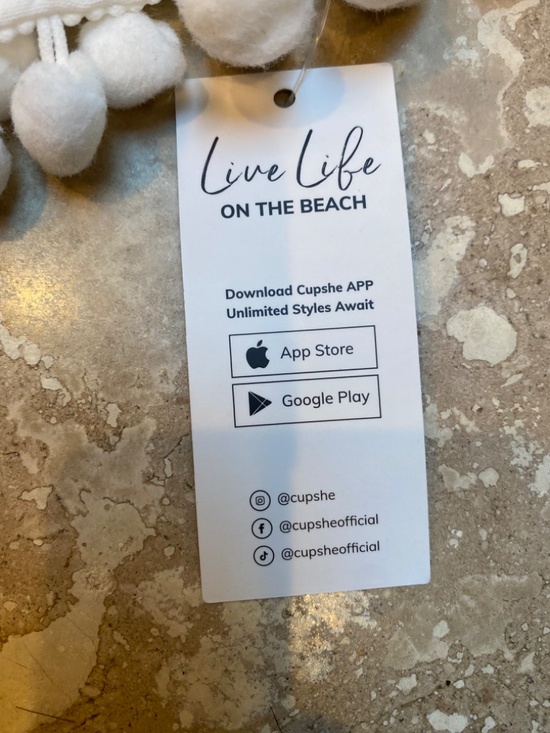 Cupshe White Swimsuit Coverup - Picture 4 of 9